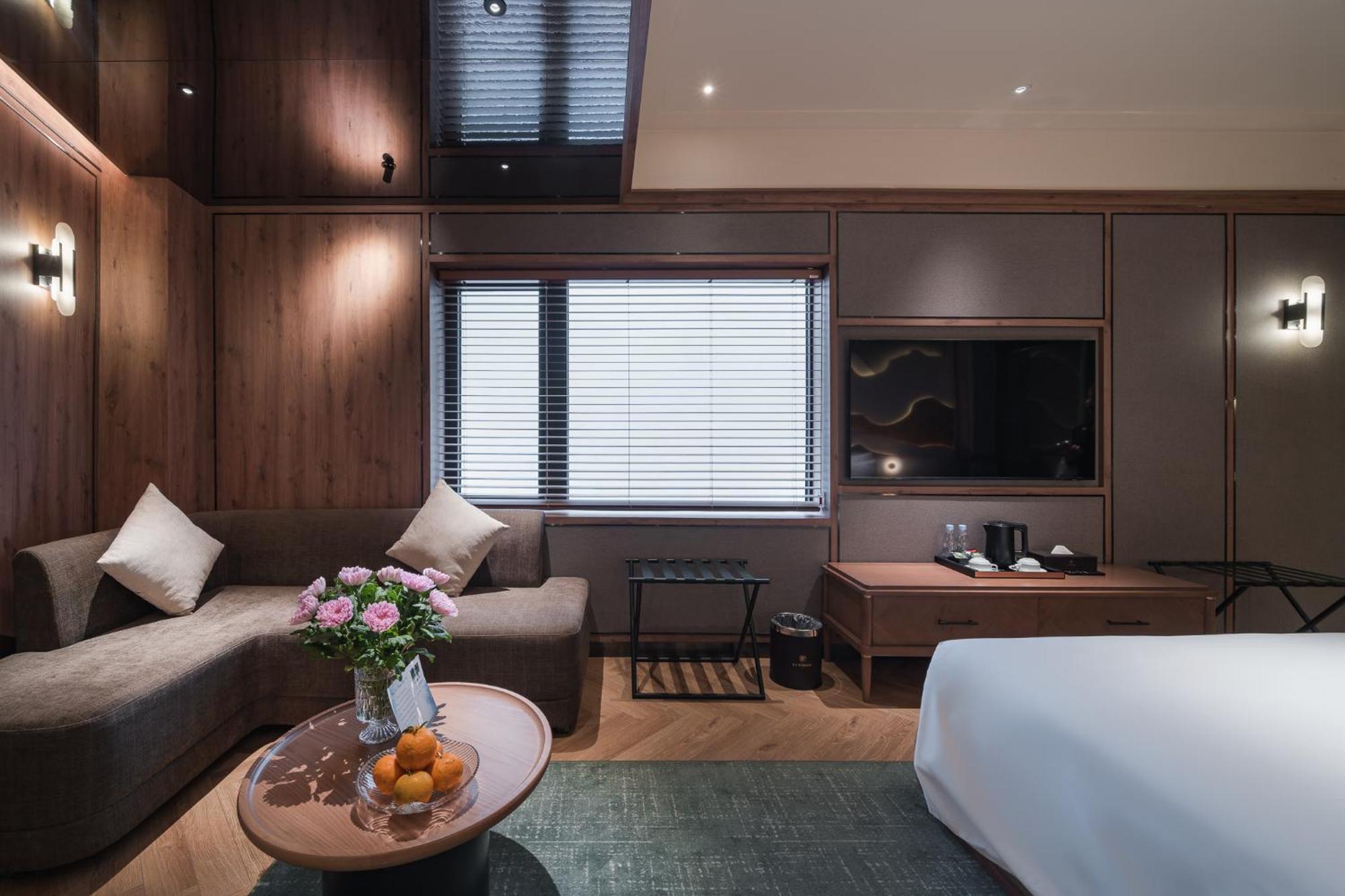 La Passion Premium Cau Go Hotel Hanoi Buitenkant foto