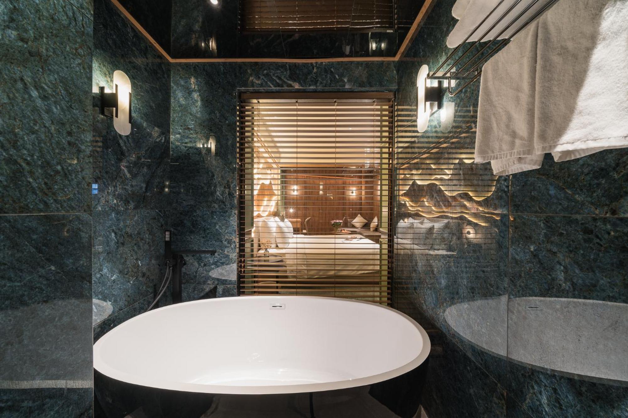 La Passion Premium Cau Go Hotel Hanoi Buitenkant foto